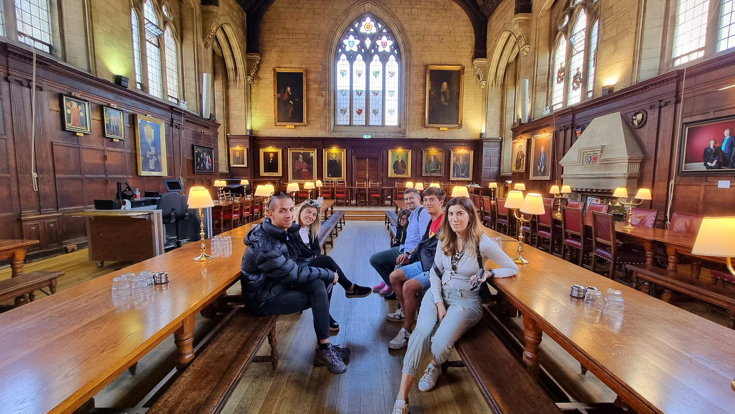 Premium Free Oxford Walking Tour of Oxford University, City & The Old Bodleian Library with University Educated Students & Alumni Guides